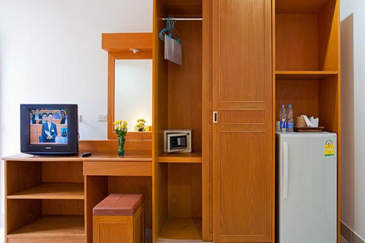 Room 18 of 59