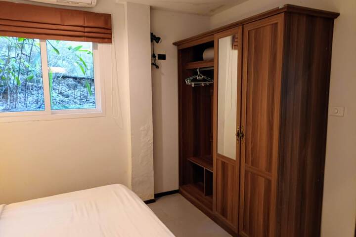 Room 3 of 15