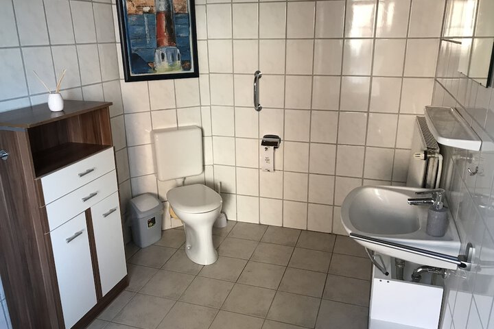 Room 104 of 117