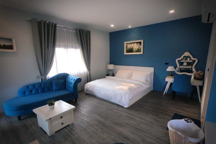 Room 21 of 34