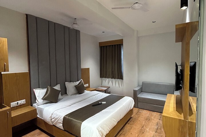 Room 20 of 23