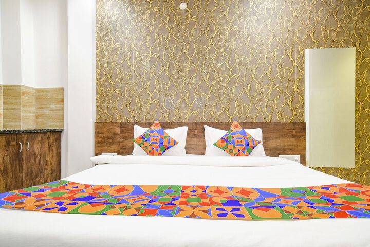 Room 14 of 32