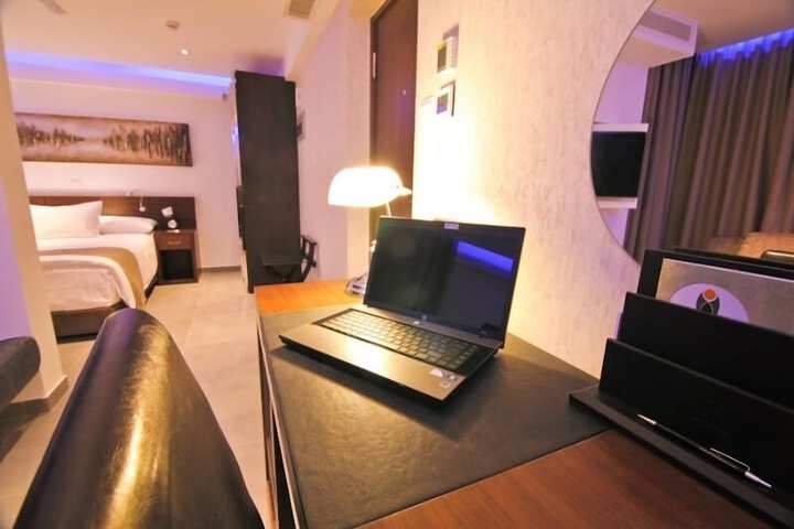 Room 20 of 48