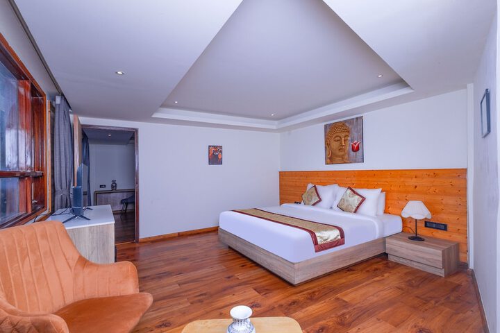 Room 18 of 49