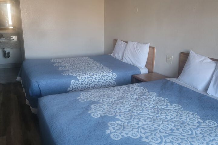 Room 16 of 54