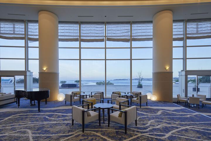 Guest Lobby
