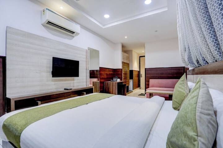 Room 21 of 32