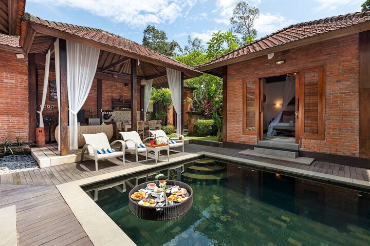 Pool 86 of 123