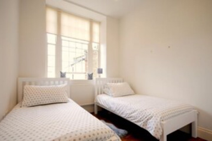 14 Budgenor Lodge Midhurst