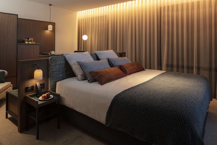 Room 13 of 85