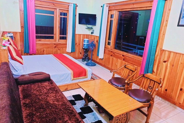 Room 5 of 43