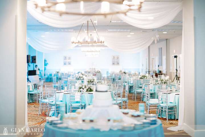 Banquet hall