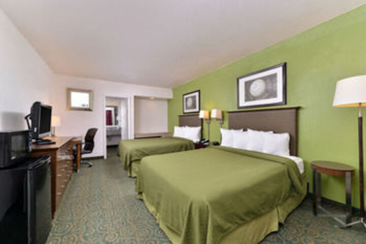 Room 14 of 24