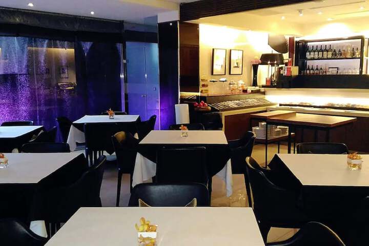 Dining Photos