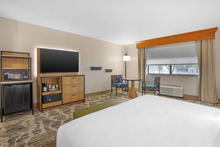 Room 34 of 95