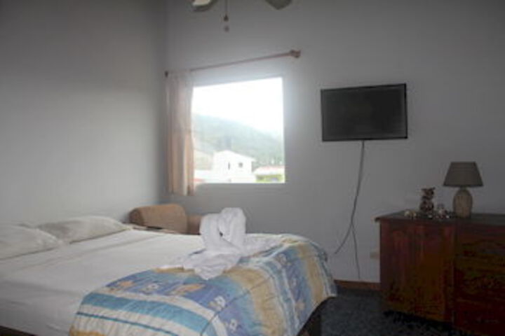 Room 7 of 19