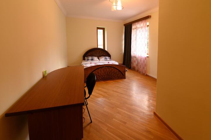 Room 26 of 27