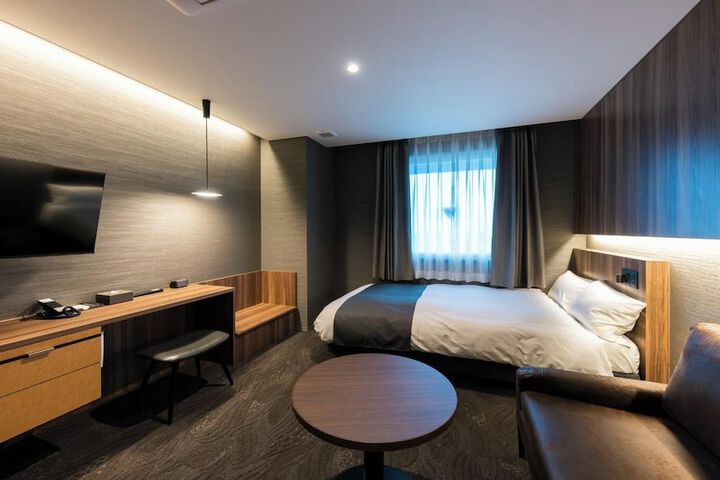 Room 17 of 52