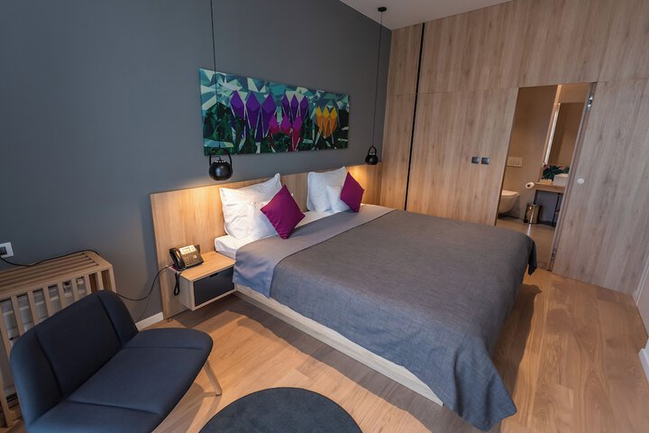 Room 21 of 73