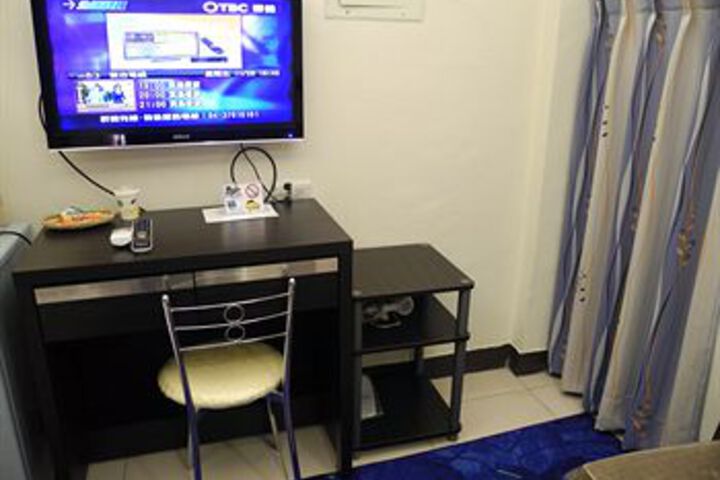 Room 21 of 29
