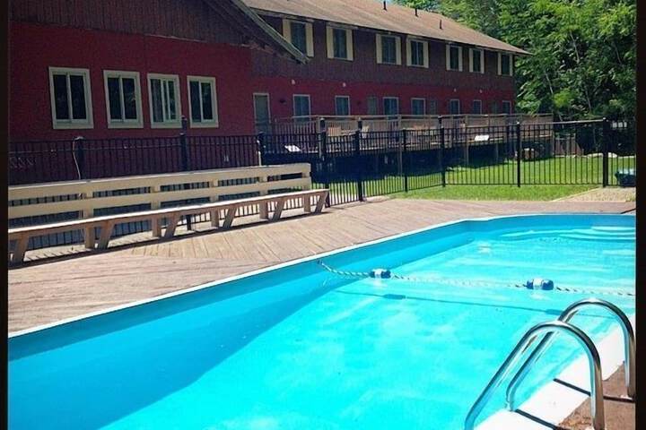 Pool 17 of 29