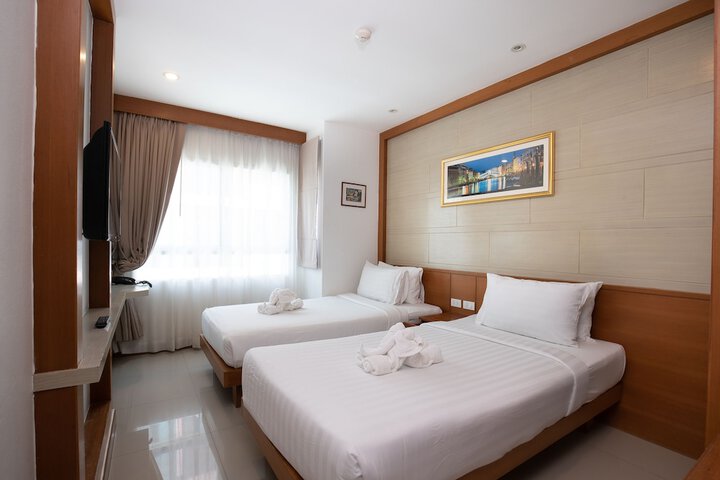 Room 18 of 30