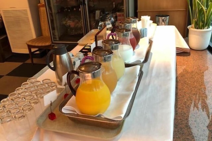Dining Photos