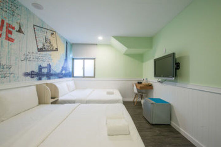 Room 13 of 39