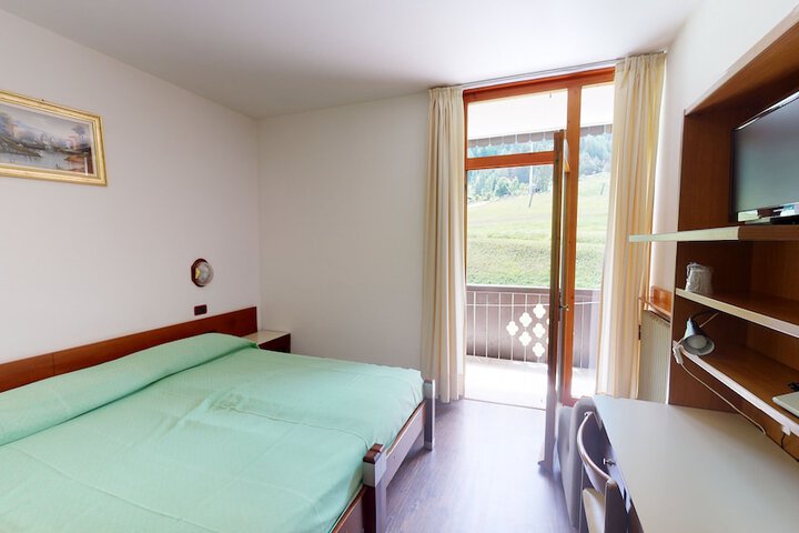 Room 10 of 57