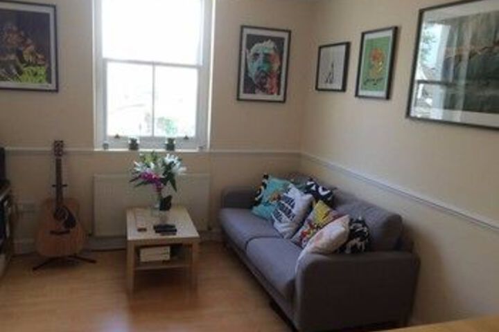 Bright Modern 1- Bed flat in Camden