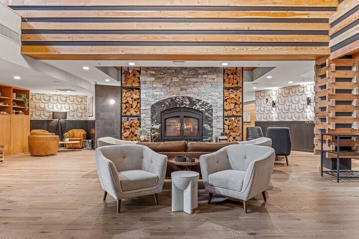 Lobby Entry