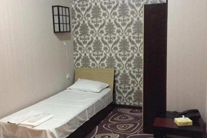 Room 3 of 18