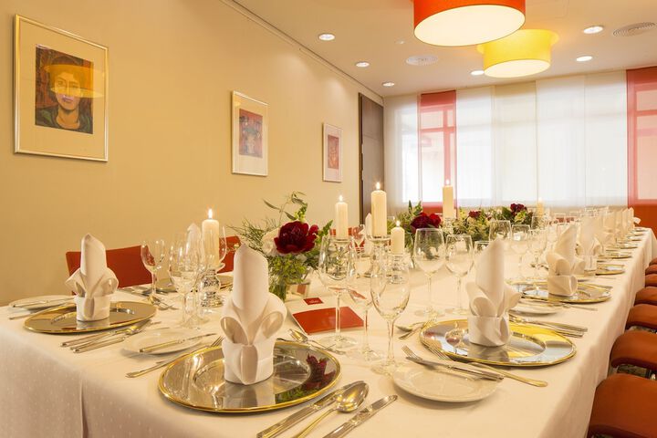 Ballroom/Hall 45 of 62