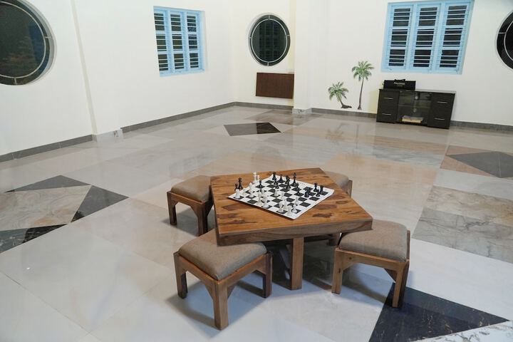 Room 7 of 53