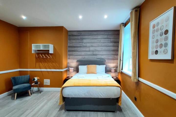 Room 3 of 13