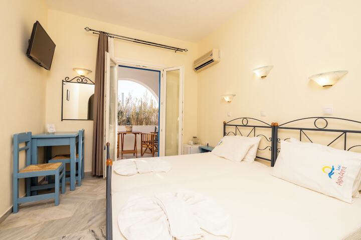 Room 4 of 125
