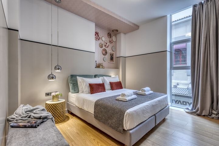 Room 71 of 221