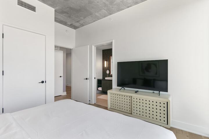 Room 26 of 860