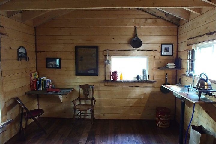Room 27 of 52