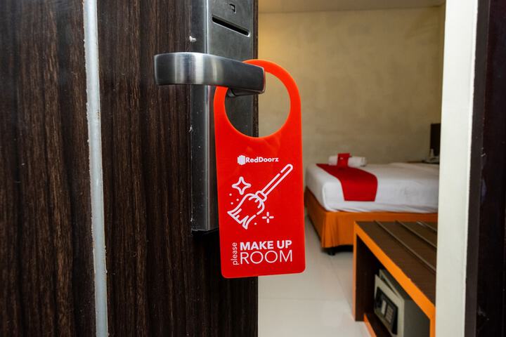 Room 15 of 29