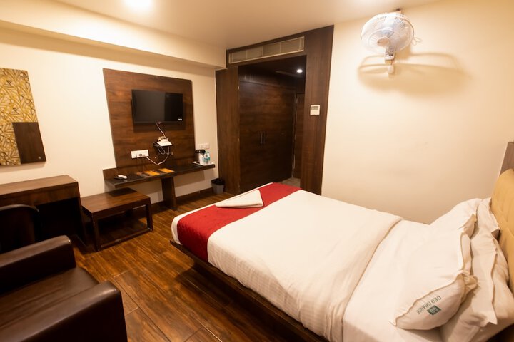 Room 14 of 27