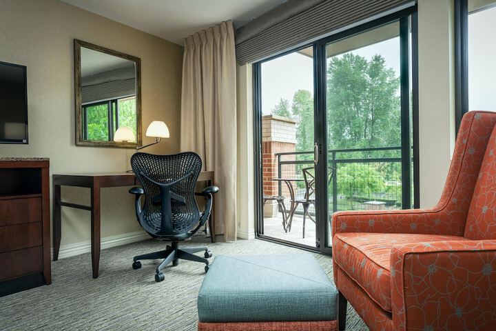 Room 27 of 51