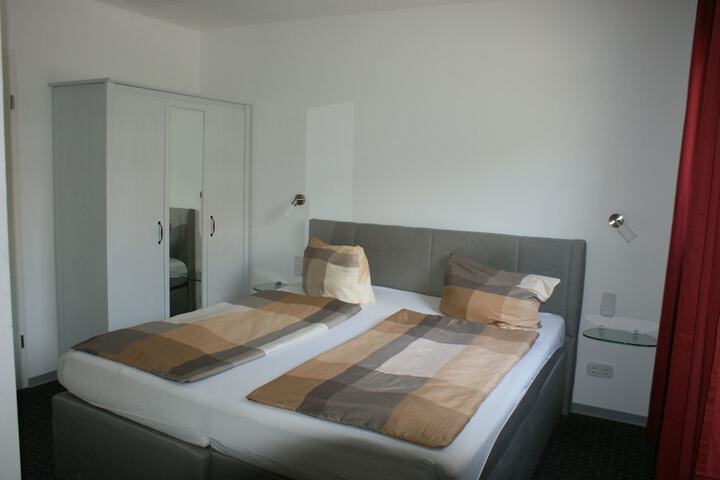 Room 5 of 39