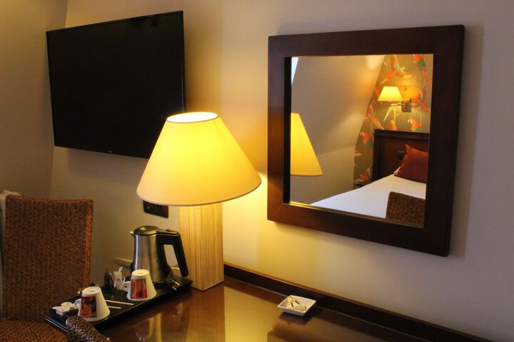 Room 60 of 103