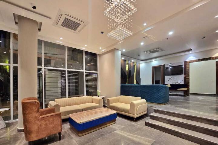 Hotel Interior 4 of 29
