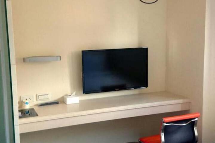 Room 22 of 56