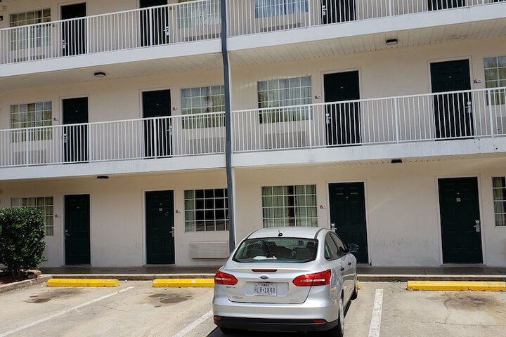 Property Grounds 27 of 30