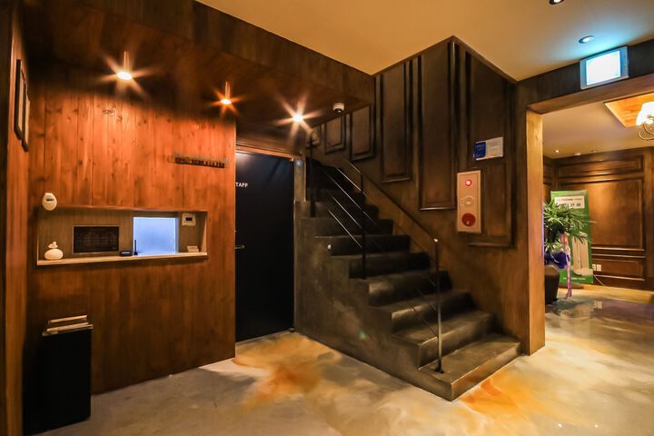 Hotel Interior 16 of 152