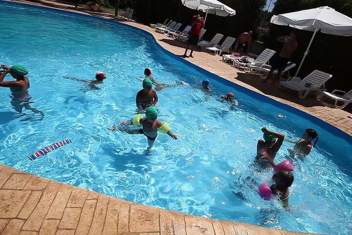 Hotel with Pool