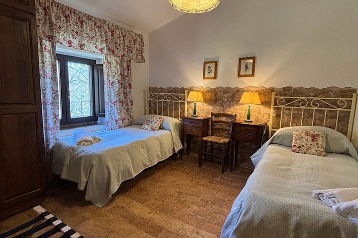 Room 13 of 63